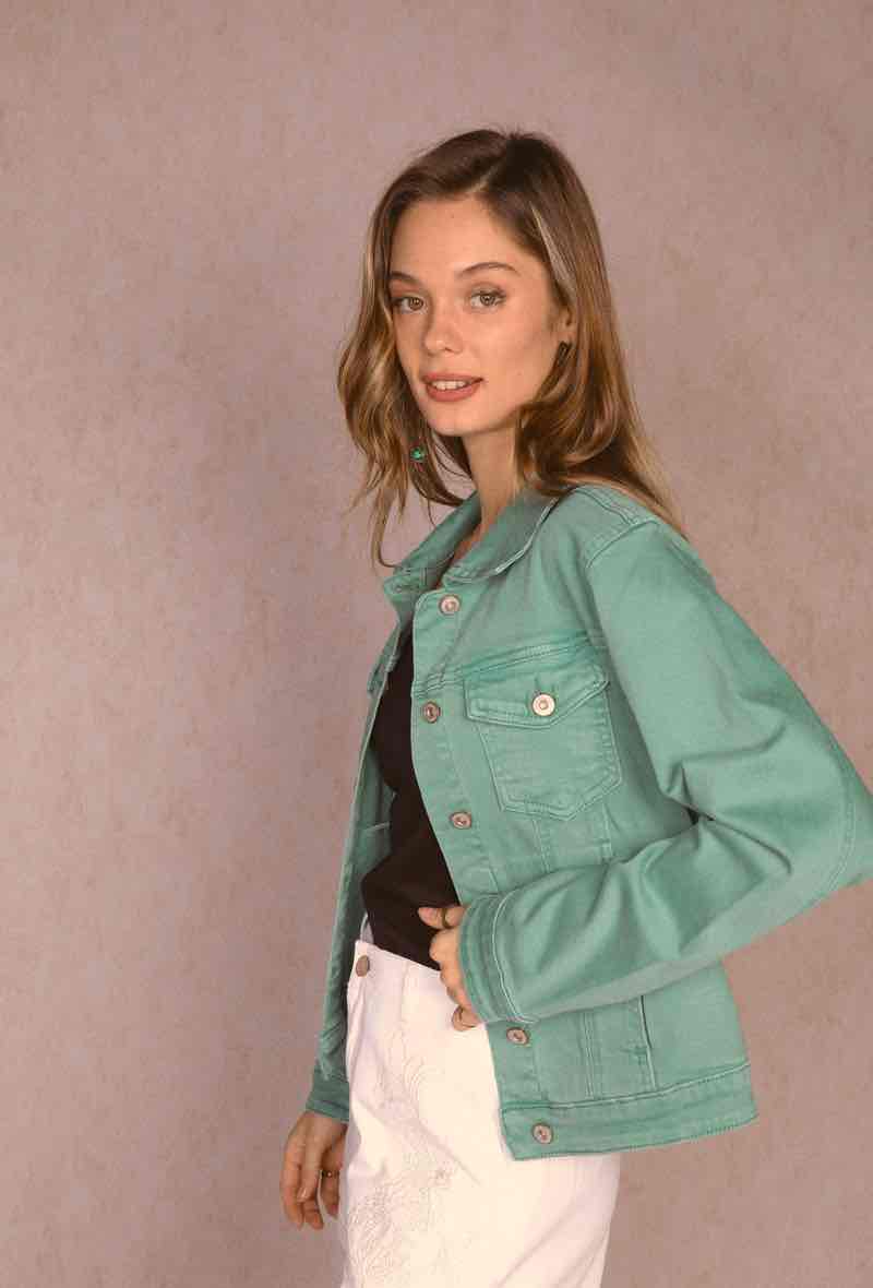 farbige Jeansjacke